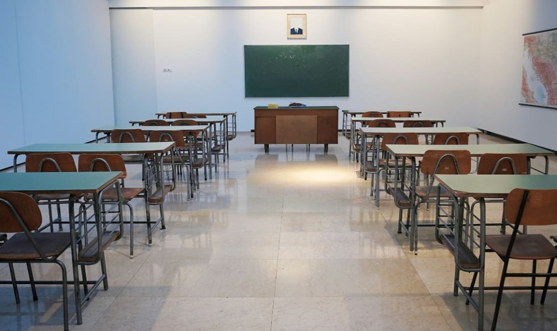 Πάσχα: Έκλεισαν τα σχολεία
