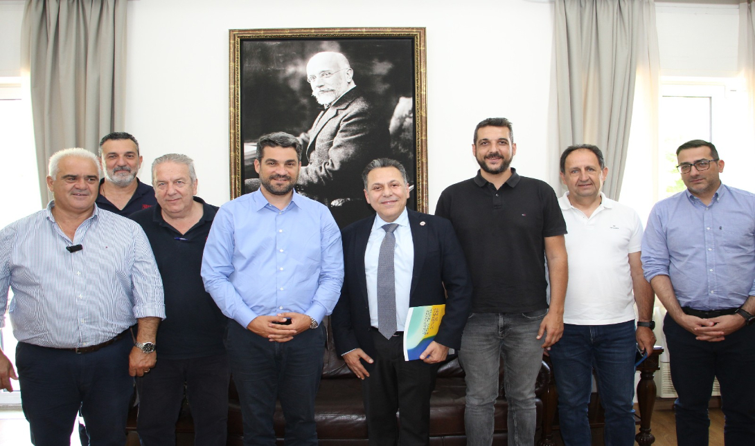 Δήμος Χανίων: Συναντήθηκε ο Παναγιώτης Σημανδηράκης με τον πρόεδρο του ΕΚΑΒ