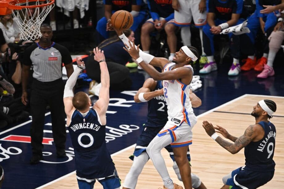 NBA: Μια νίκη μακριά από τους τελικούς οι Θάντερ, 128-126 τους Τίμπεργουλβς (βίντεο)