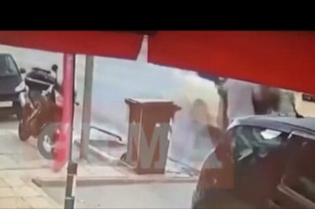 Ντοκουμέντο από το δυστύχημα στον Άλιμο με θύμα δημοτική υπάλληλο (βίντεο)
