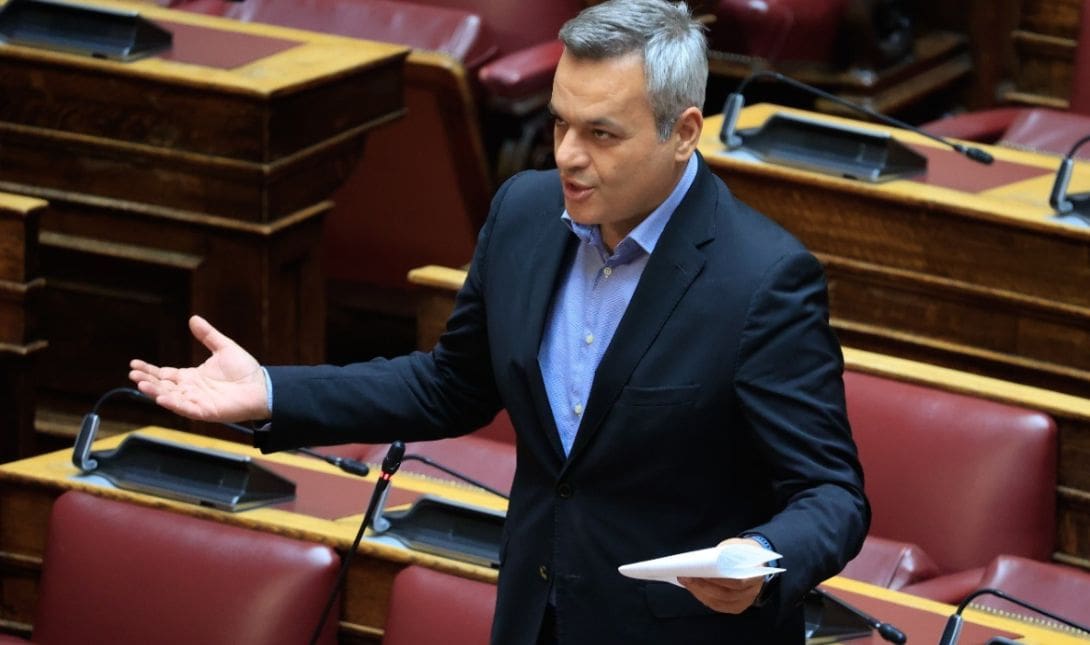 Χάρης Μαμουλάκης