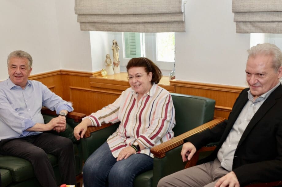 Ο Σταύρος Αρναουτάκης συναντήθηκε με την Υπουργού Πολιτισμού Λίνα Μενδώνη (Βίντεο)