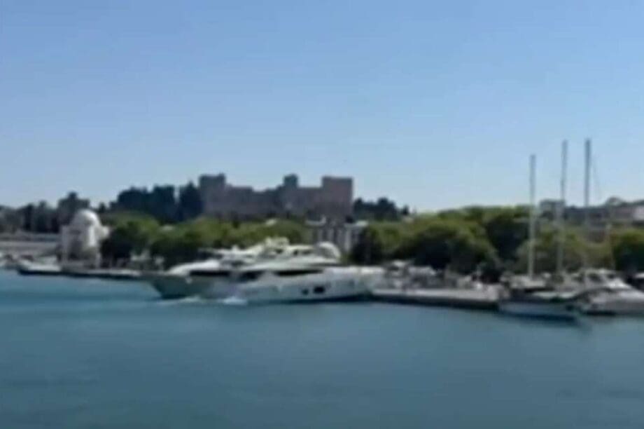 θαλαμηγός Ρόδος