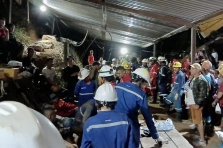 Κολομβία: Γιγαντιαία επιχείρηση και διάσωση 18 εγκλωβισμένων μεταλλωρύχων σε χρυσωρυχείο