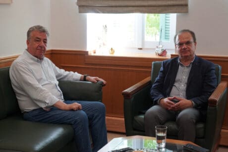 Περιφέρεια Κρήτης: Συνάντηση προετοιμασίας ενόψει της σύσκεψης στο Υπουργείο Μετανάστευσης και Ασύλου