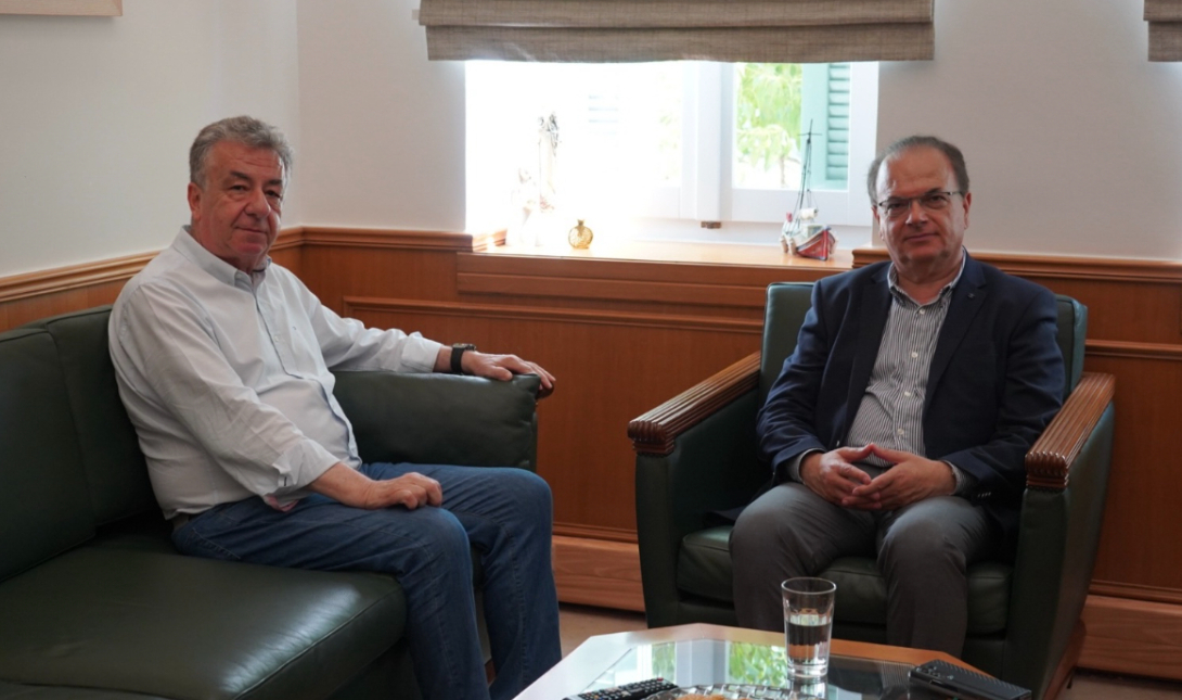 Περιφέρεια Κρήτης: Συνάντηση προετοιμασίας ενόψει της σύσκεψης στο Υπουργείο Μετανάστευσης και Ασύλου