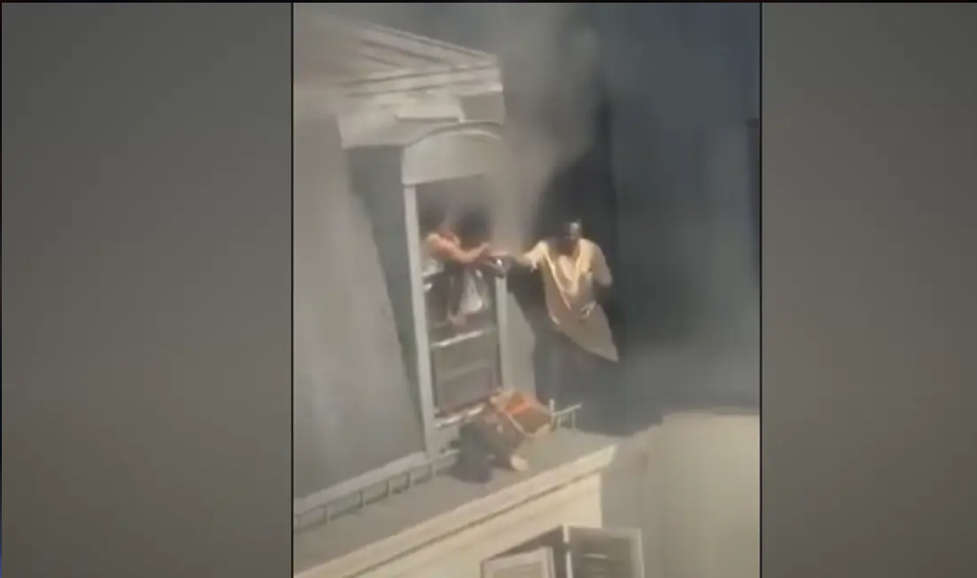 Άνδρας σώζει οικογένεια