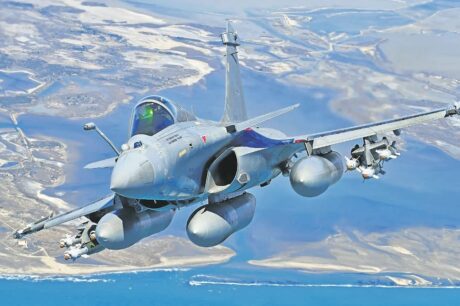 Δύο μαχητικά αεροσκάφη Rafale συγκρούστηκαν στον αέρα