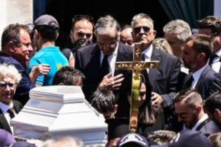 Αντώνης Σαμαράς