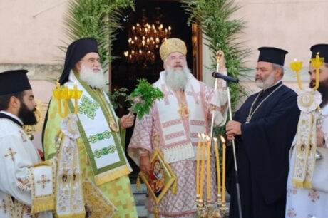 Με λαμπρότητα και πλήθος κόσμου τελέστηκε το πανηγύρι της Τιμίας Ζώνης στις Δαφνές – Δείτε φωτογραφίες