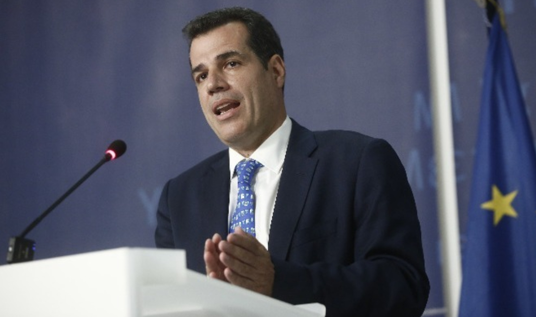 Θάνος Πλεύρης