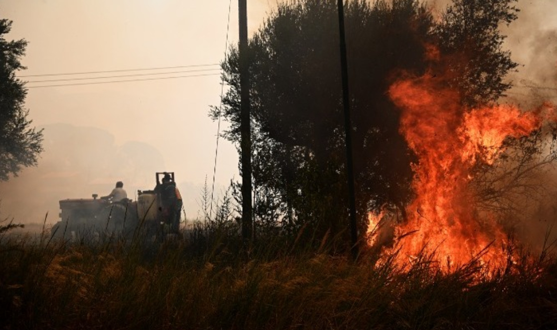Φωτιά στην Πάτρα: 42.500 στρέμματα έγιναν στάχτη - Ζημιές σε 92 σπίτια, 33 καταστράφηκαν ολοσχερώς