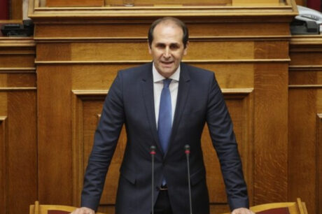 Απόστολος Βεσυρόπουλος