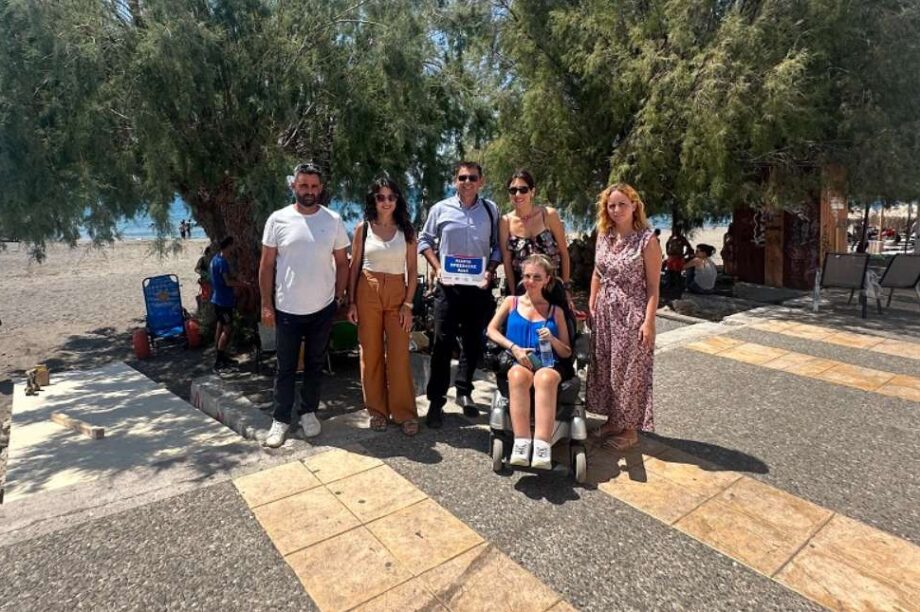 Πρόσβαση στη θάλασσα για όλους: Μια ακόμη δράση συμπερίληψης από τη Χαλκιαδάκης Α.Ε.