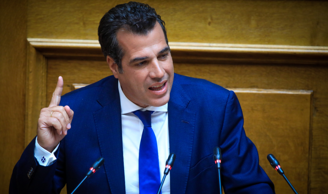 Θάνος Πλεύρης