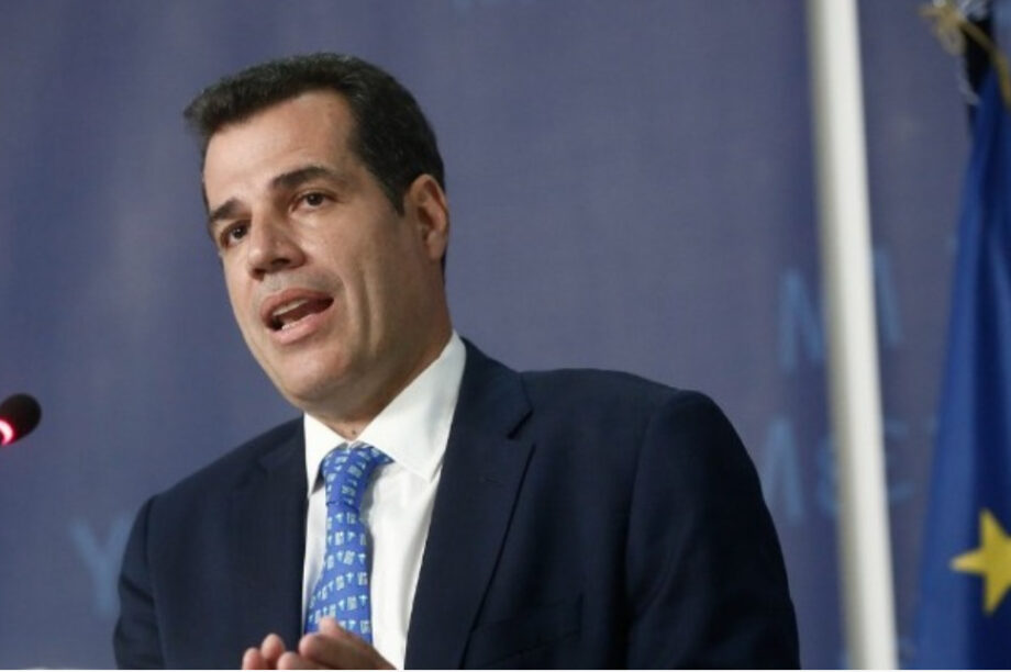 Θάνος Πλεύρης