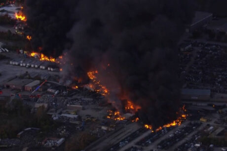 ΗΠΑ: Συντριβή αεροσκάφους με τουλάχιστον 7 νεκρούς και 11 τραυματίες (βίντεο-φωτογραφίες)