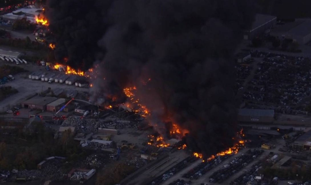 ΗΠΑ: Συντριβή αεροσκάφους με τουλάχιστον 7 νεκρούς και 11 τραυματίες (βίντεο-φωτογραφίες)