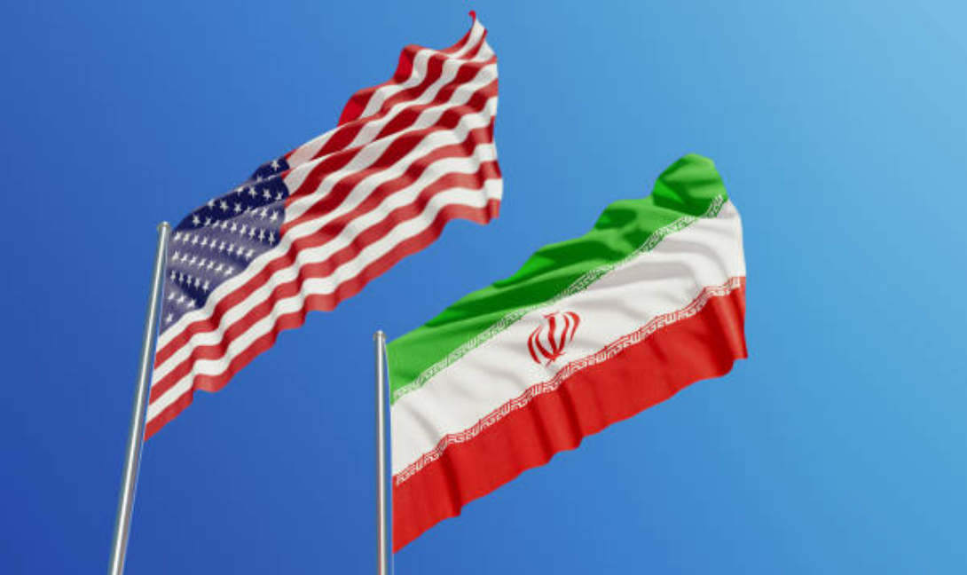 ΗΠΑ Ιράν σημαίες