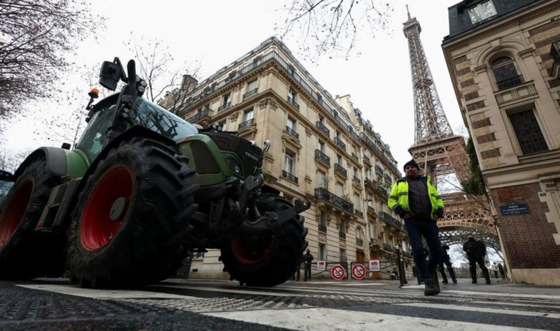 ΓΑΛΛΙΑ-ΑΓΡΟΤΕΣ